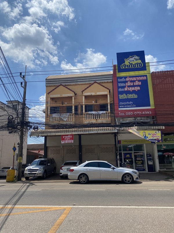 ขายอาคารพาณิชย์ 2ชั้นครึ่ง 2คูหา 48ตรว. ต.หมากแข้ง อ.เมืองอุดรธานี ใกล้วงแหวนแยกสามพร้าว โทร 095-6564554