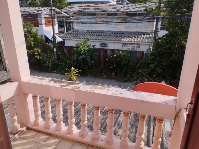 ทาวน์เฮ้าส์แปลงมุม ใกล้รถไฟฟ้า เซ็นทรัลรัตนาธิเบศร์ ณรงค์สุขนิเวศน์ ติวานนท์ เรวดี นนทบุรี