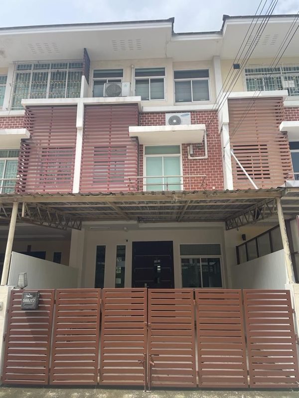 ขายทาวน์โฮม 3ชั้น The British สาทร-กัลปพฤกษ์ รีโนเวทใหม่ พร้อมอยู่หรือทำสำนักงาน ติดต่อ/line 0619419639