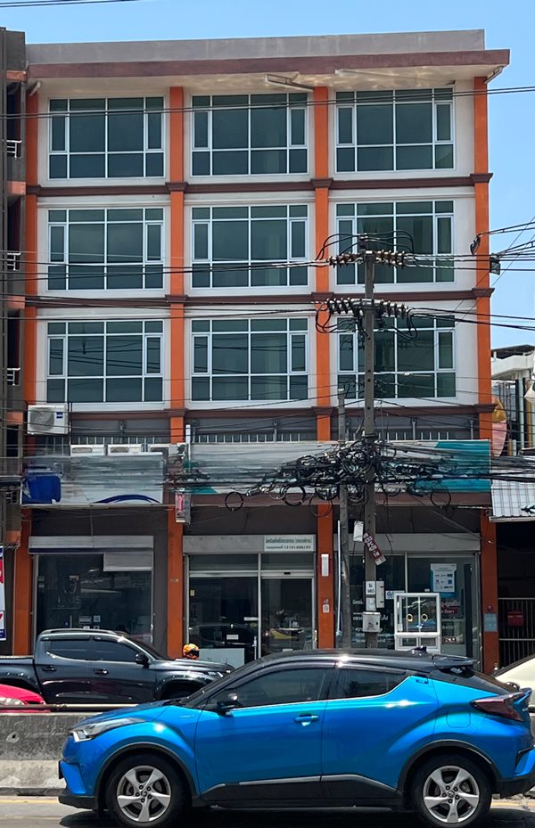 ขายอาคารพาณิชย์ 3คูหา 5ชั้น ทำเลดี ริมถนนงามวงศ์วาน สามารถปล่อยเช่าเพิ่มเติม หรือทำธุรกิจได้ โทร 084-755-4345