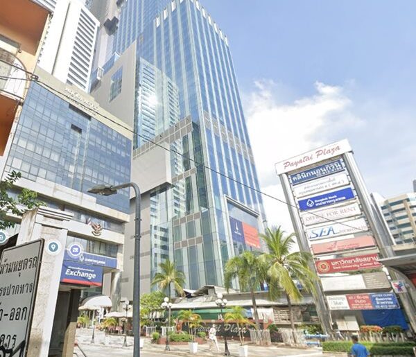 ออฟฟิศแบ่งเช่า ราคาถูก พร้อมโต๊ะเก้าอี้ อาคารพญาไทพล่าซ่า ติดBTS และใกล้ Airport Rail Link โทร 0809962462