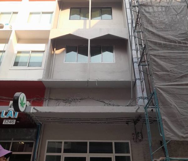 อาคารพาณิชย์ให้เช่า สุขุมวิท 22 4 ชั้นรวมชั้นลอย ใกล้รถไฟฟ้า BTS พร้อมพงษ์ หรือ MRT ศูนย์การประชุมสิริกิติ์ โทร 081-7277748